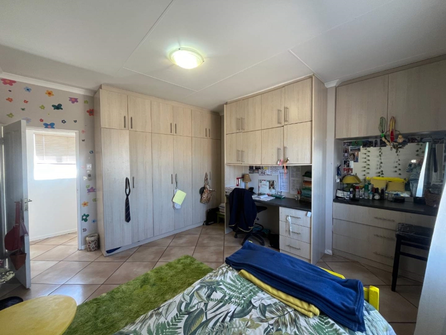 5 Bedroom Property for Sale in Blydeville Northern Cape